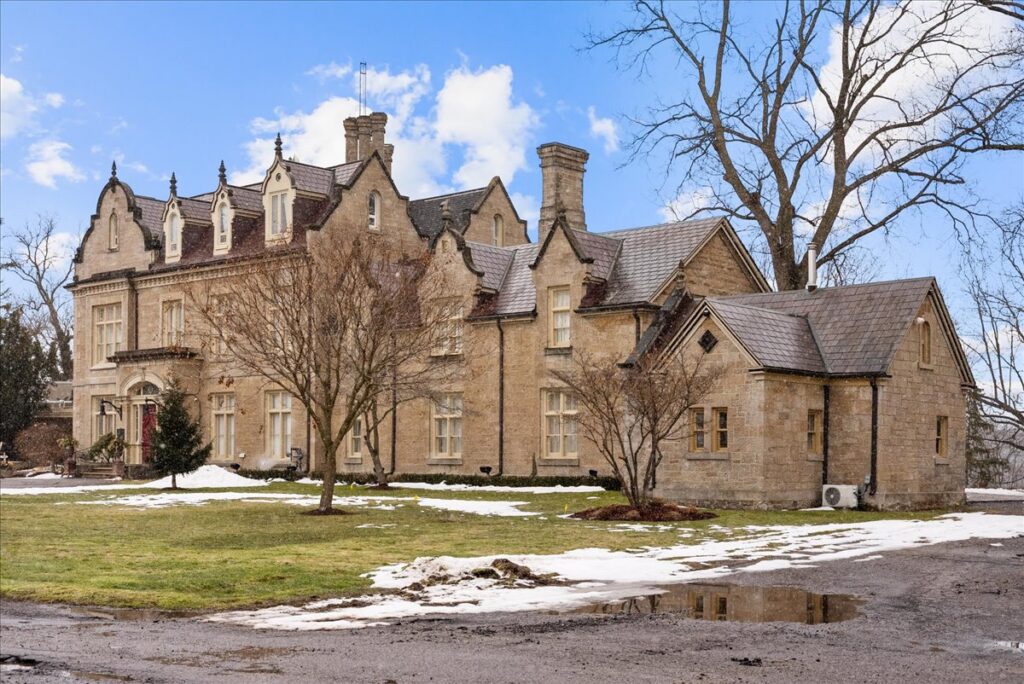 luxury inpatient addiction treatment ontario